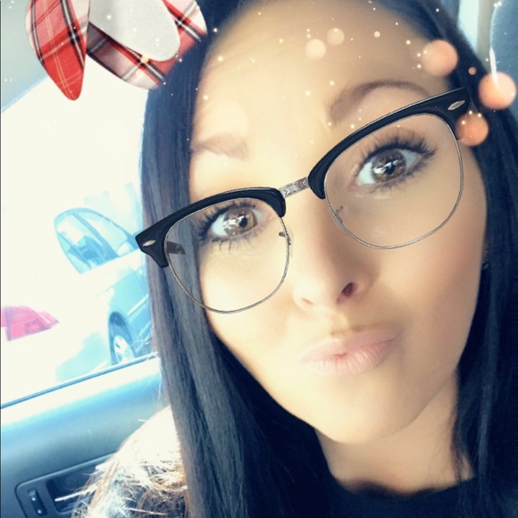 M E E T Y O U R P O S H E R 💕 - Picture 3 of 8